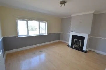 Property for Auction in West Yorkshire - Flat 18 The Square , Castleford, West Yorkshire WF10 3JJ