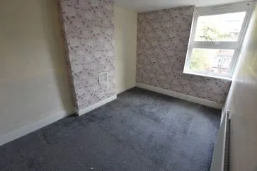 Property for Auction in West Yorkshire - 15 Euston Mount, Leeds, West Yorkshire LS11 0BY