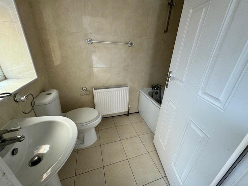 71, Mirador Crescent, Slough – Auction Property