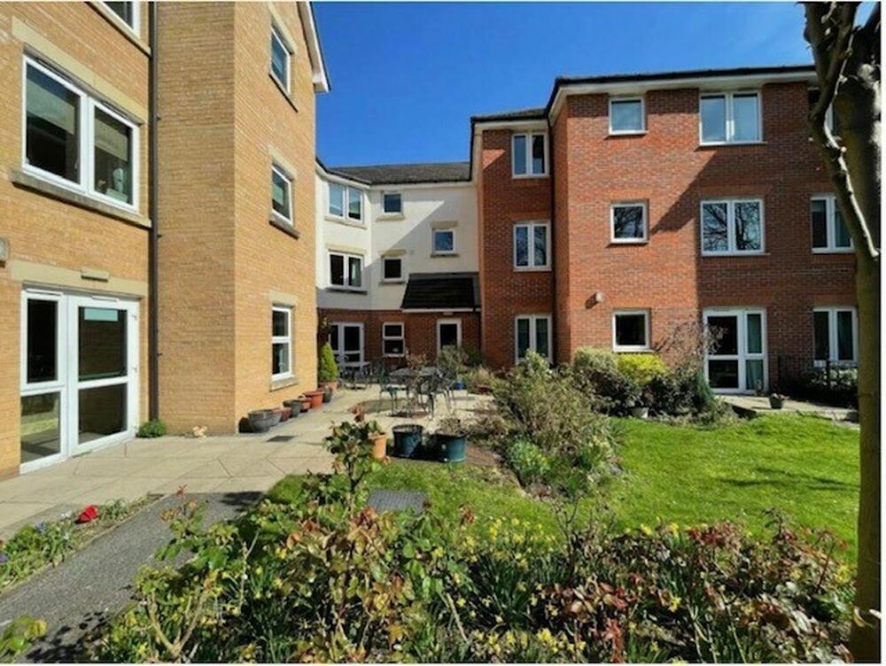 Flat 51, Coachman Court, Rochford – Auction Property