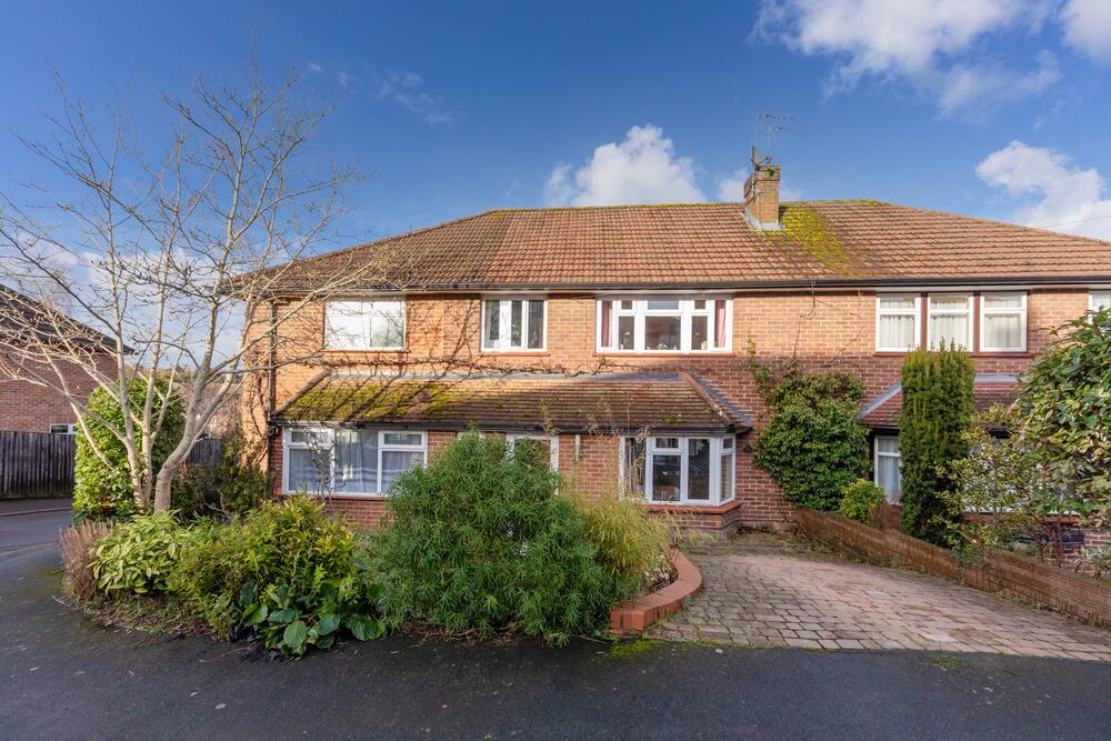 1 Coxborrow Close, Cookham, Maidenhead – Auction Property