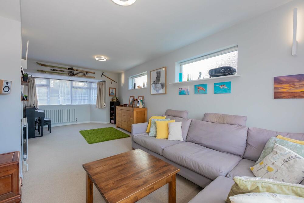 1 Coxborrow Close, Cookham, Maidenhead – Auction Property
