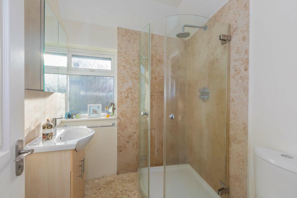 1 Coxborrow Close, Cookham, Maidenhead – Auction Property