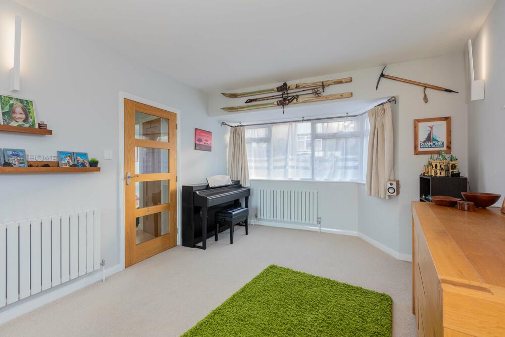1 Coxborrow Close, Cookham, Maidenhead – Auction Property
