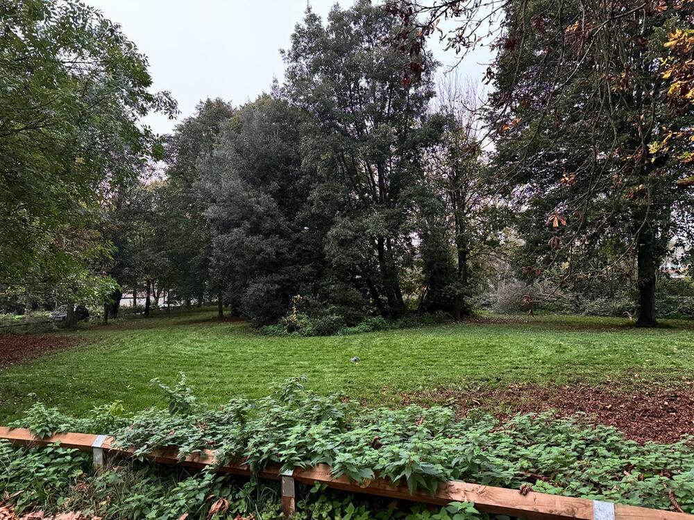 Land lying to the north of Staines bypass, Manor Place, Staines-Upon-Thames – Auction Property