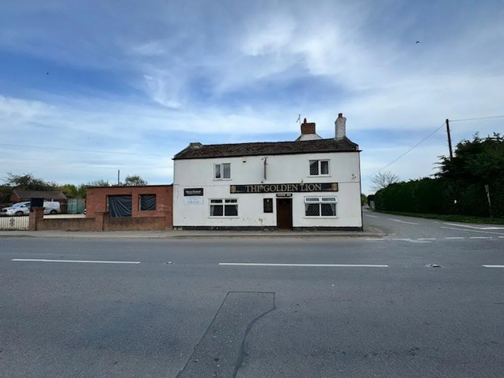 Golden Lion, 73 Seas End Road, Spalding - Auction Property