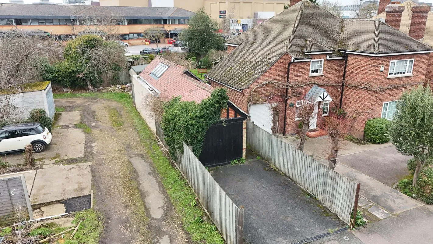 Land and workshop adj, Rustat Road, Cambridge, Cambridgeshire, CB1 3QR - Online Auctions