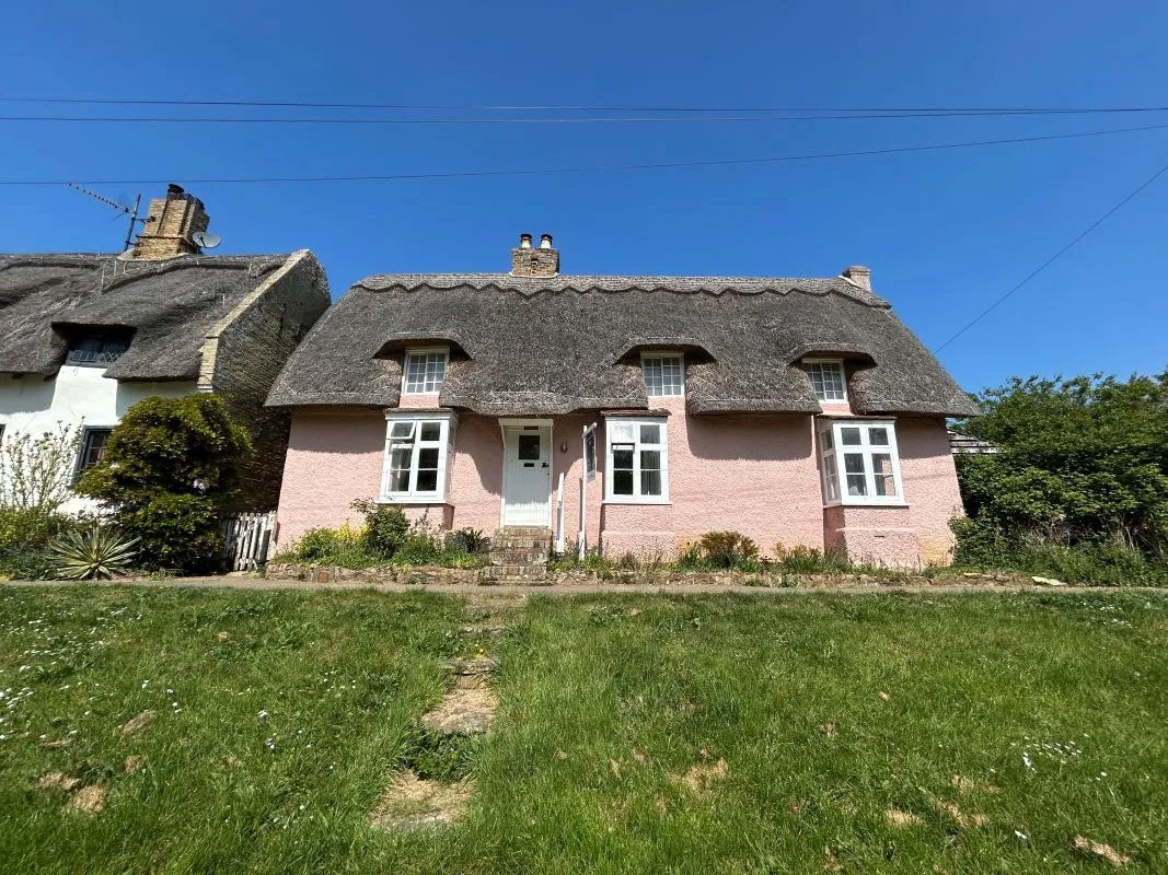 Reed Cottage, Holywell, St. Ives, Cambridgeshire, PE27 4TG - Online Auctions