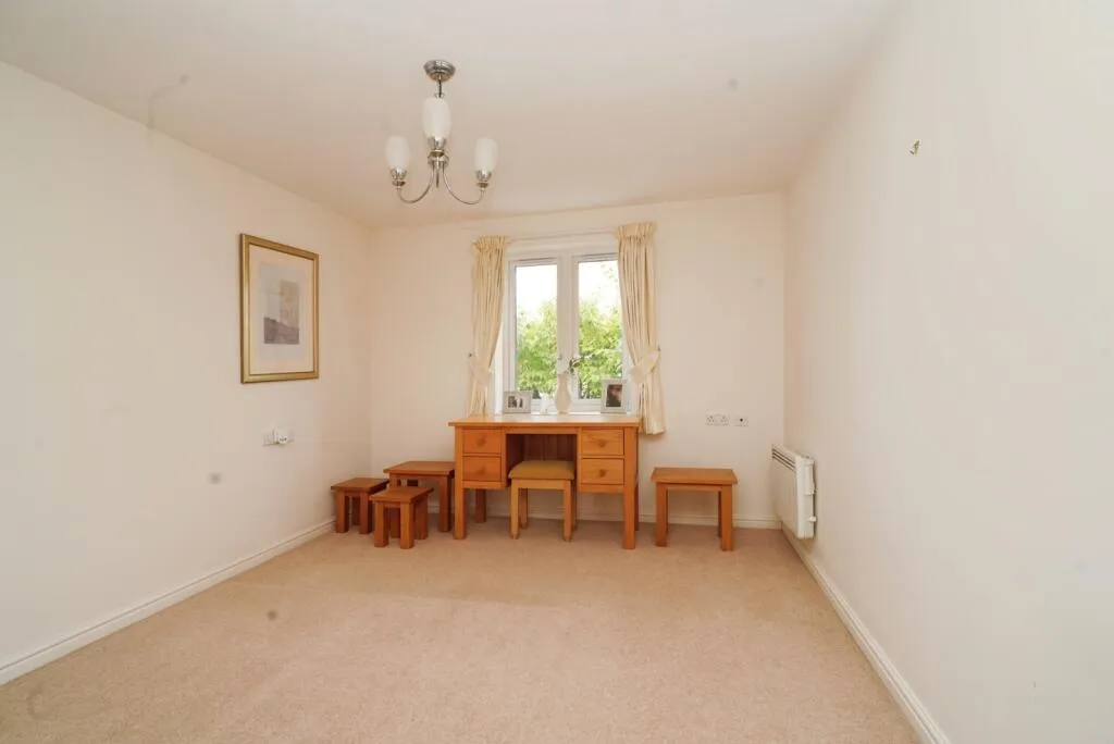 1 bed Retirement Property