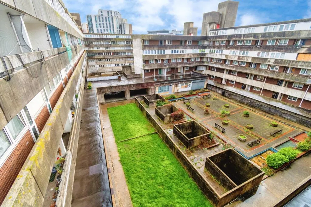 3 bed Maisonette