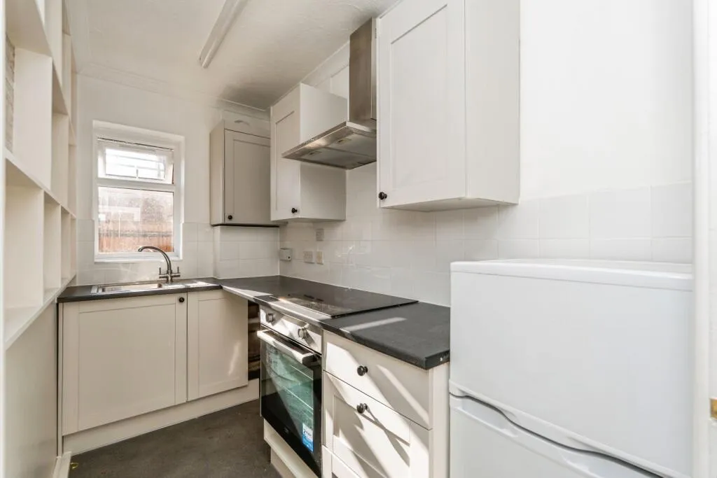 2 bed Ground Flat