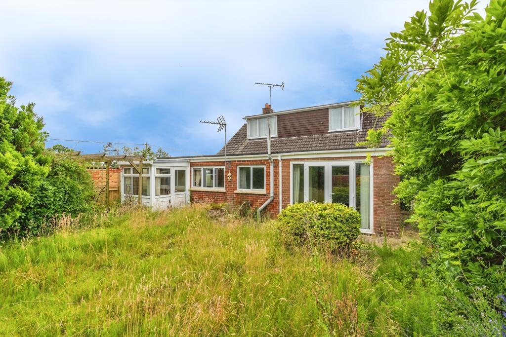 4 bed Detached