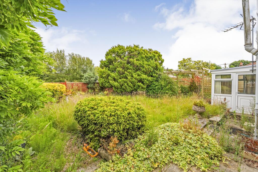 4 bed Detached