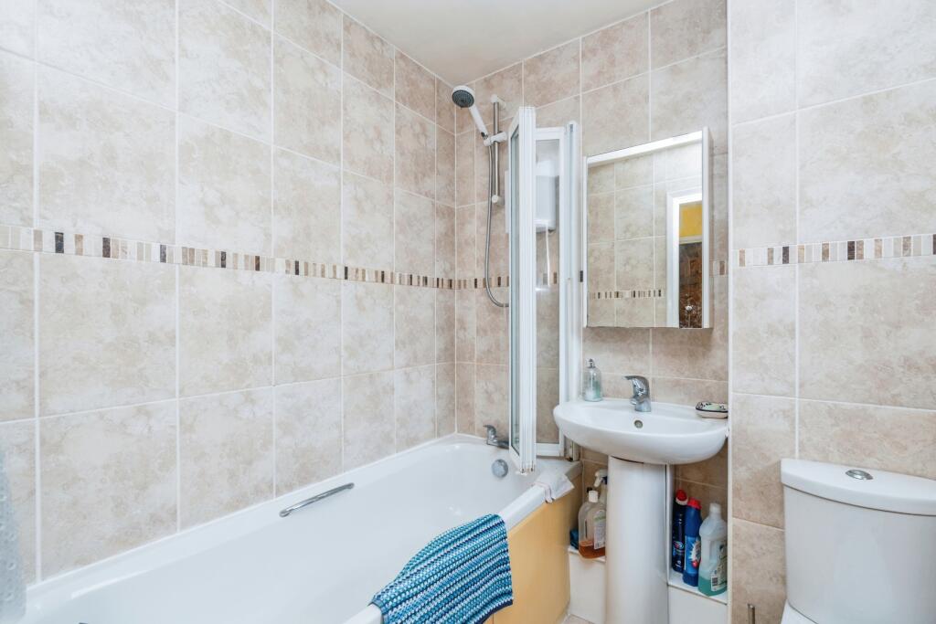 2 bed Terraced