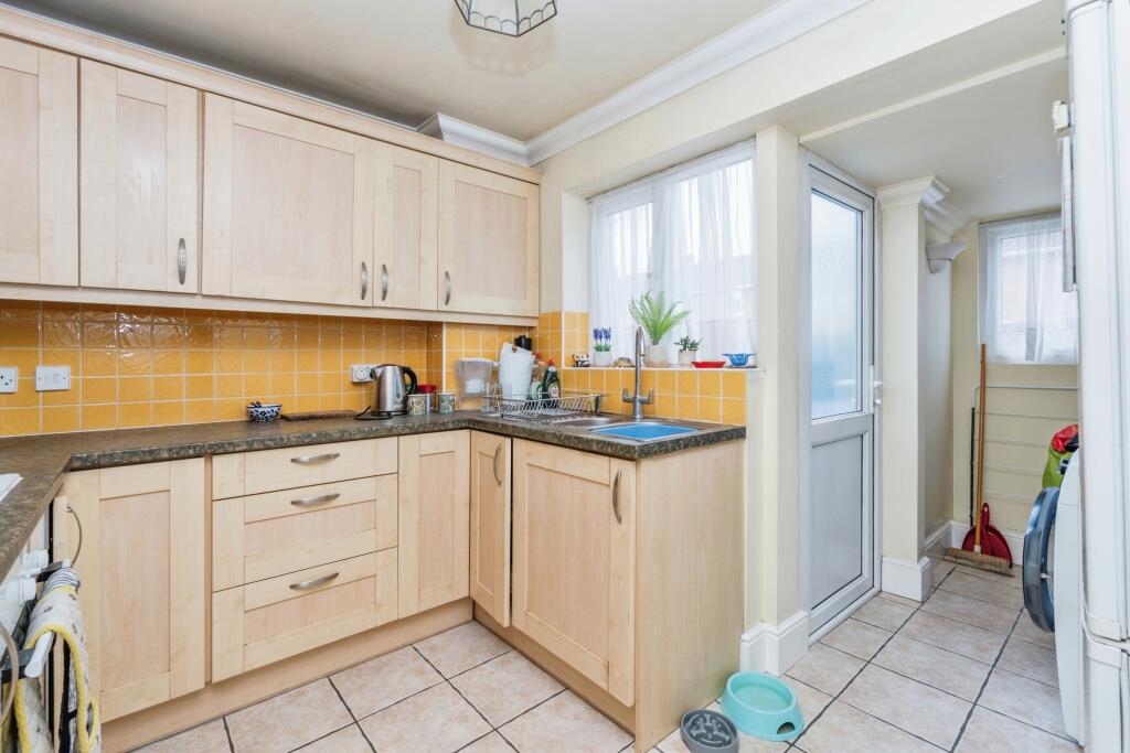 2 bed Terraced