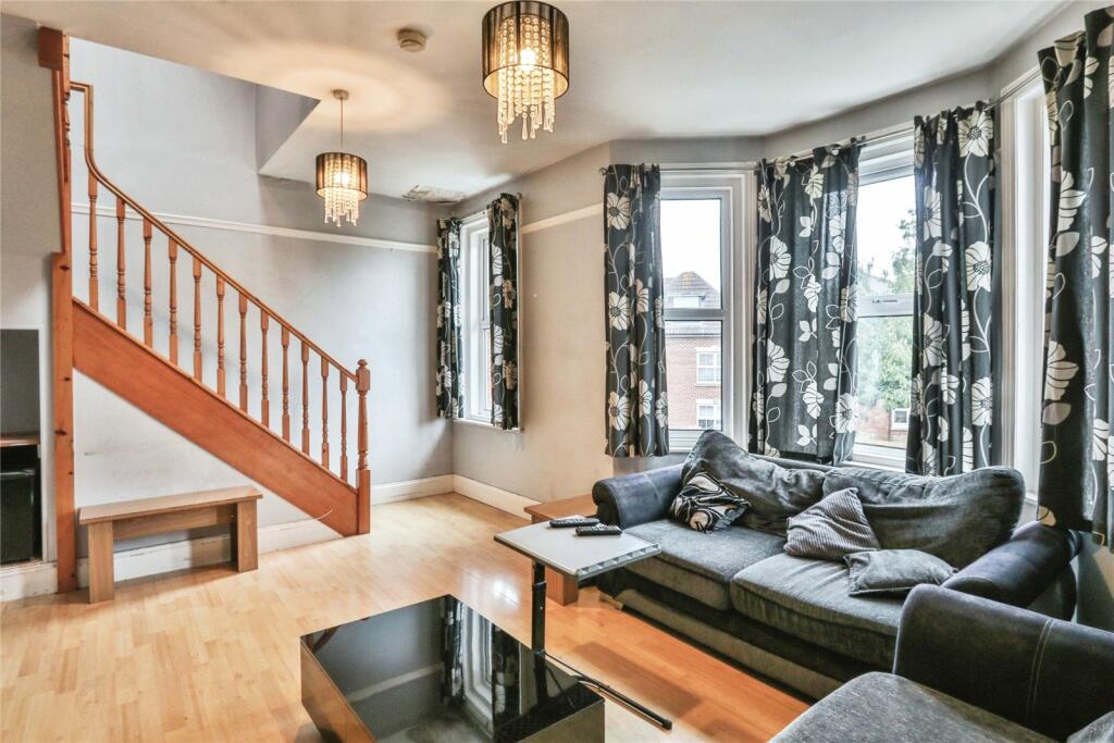 3 bed Apartment