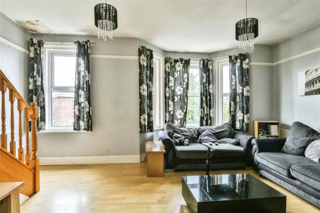 3 bed Apartment