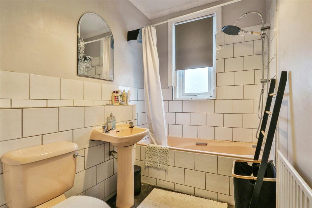 3 bed Apartment