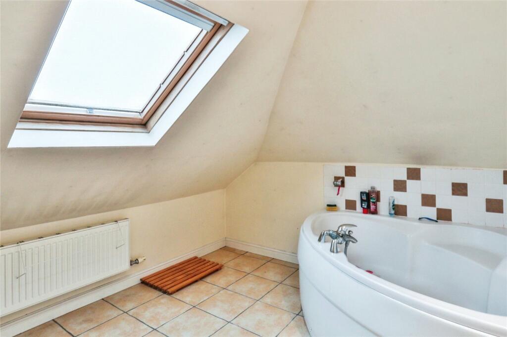 3 bed Apartment