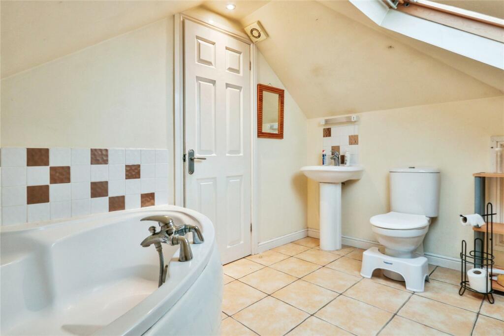 3 bed Apartment