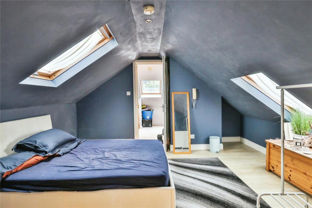 3 bed Apartment