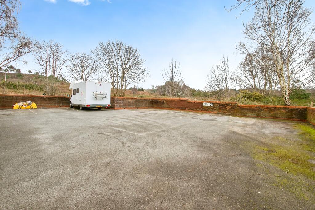 1 bed Apartment