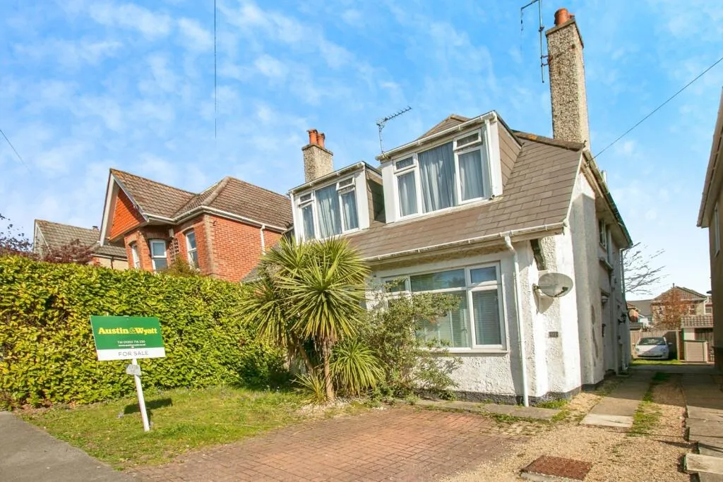 2 bed Apartment