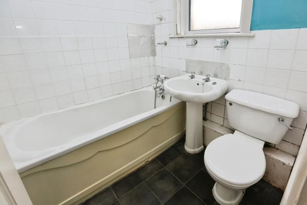2 bed Detached Bungalow
