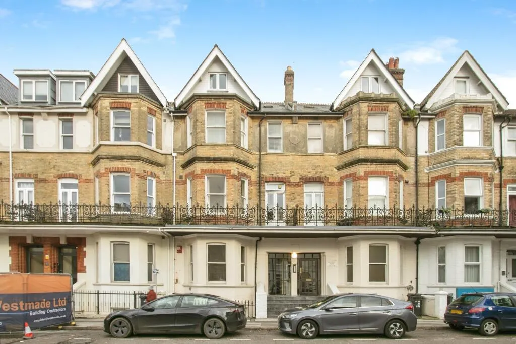 1 bed Block of Apartments