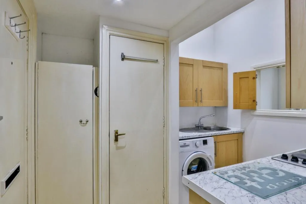 1 bed Block of Apartments