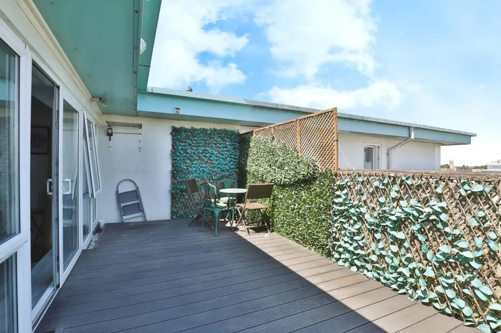 2 bed Apartment
