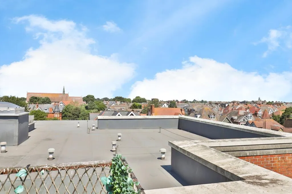 2 bed Apartment
