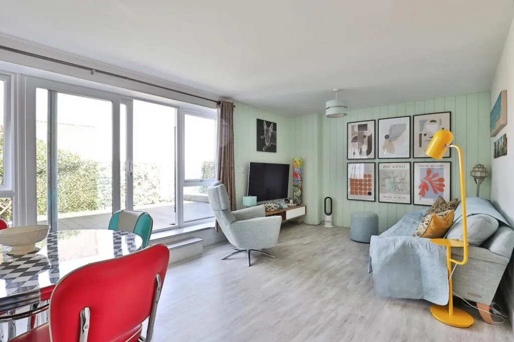 2 bed Apartment