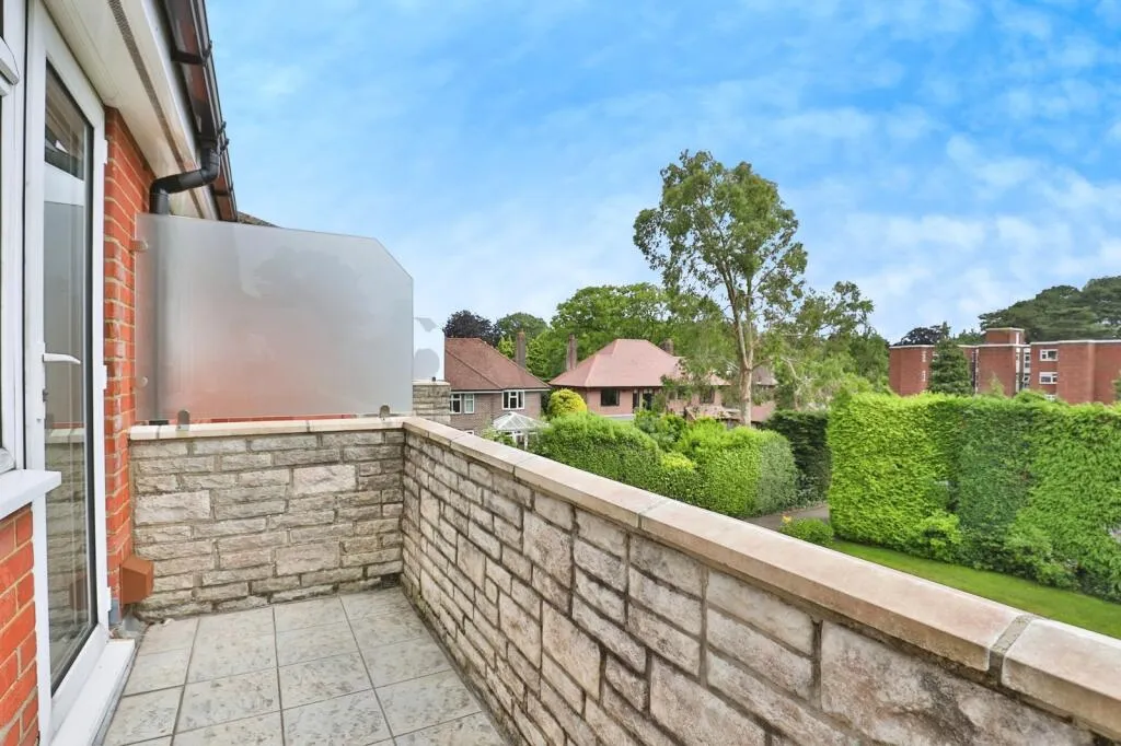 2 bed Apartment