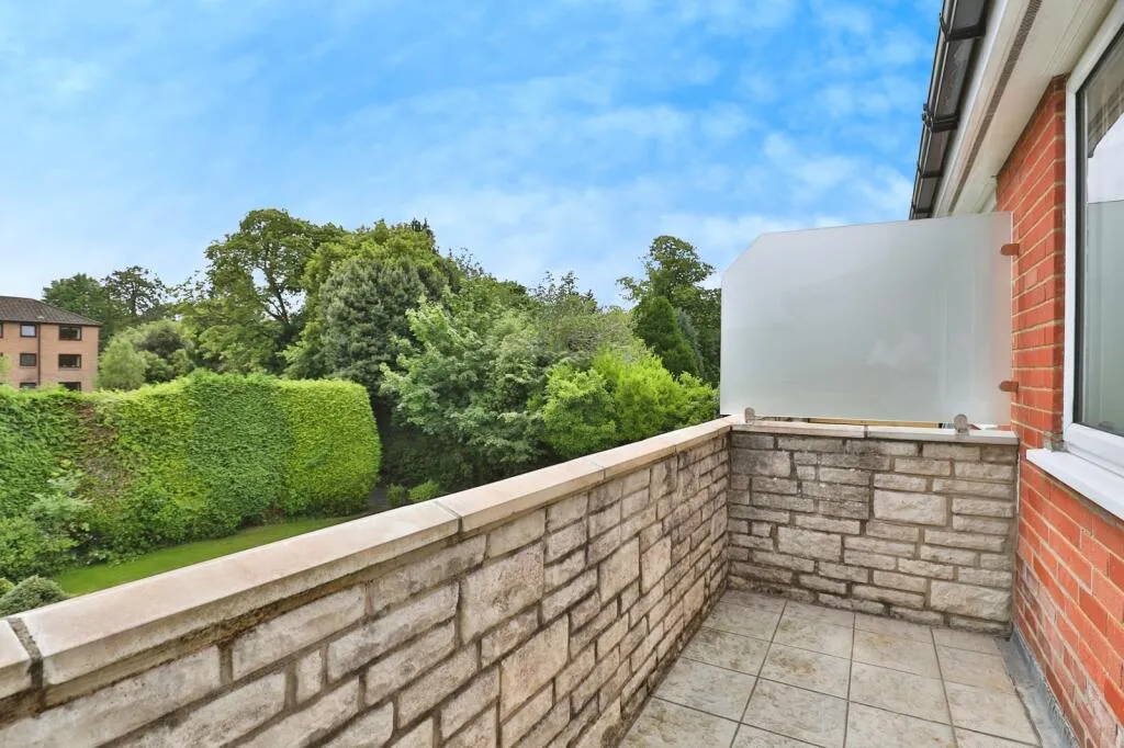 2 bed Apartment
