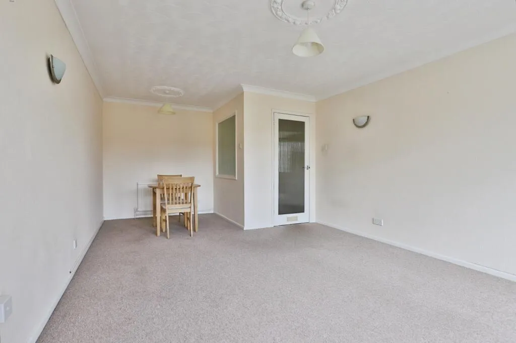 2 bed Apartment