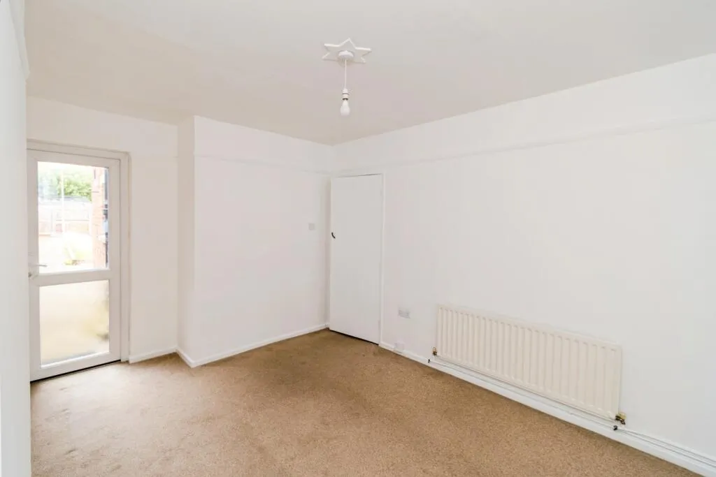 3 bed Terraced