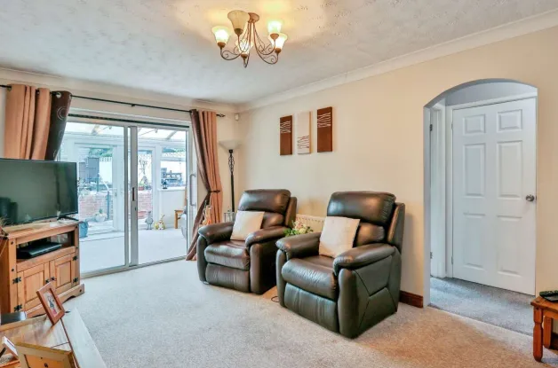 2 bed Semi-Detached Bungalow