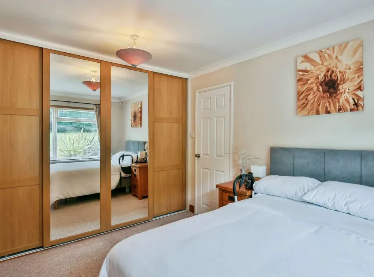 2 bed Semi-Detached Bungalow