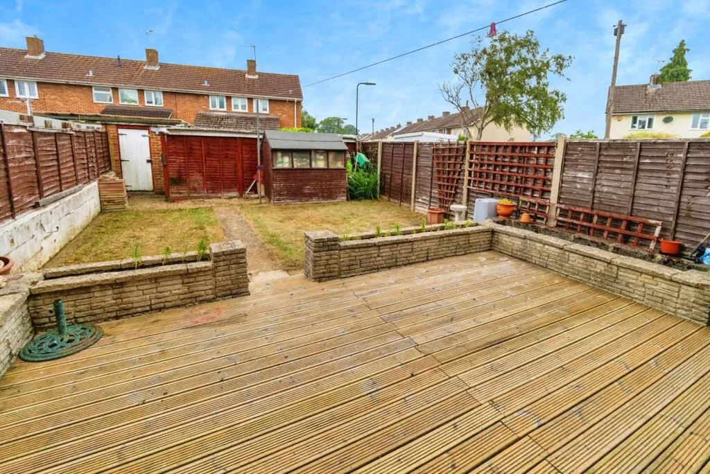 2 bed End of Terrace