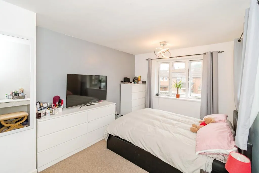 2 bed End of Terrace