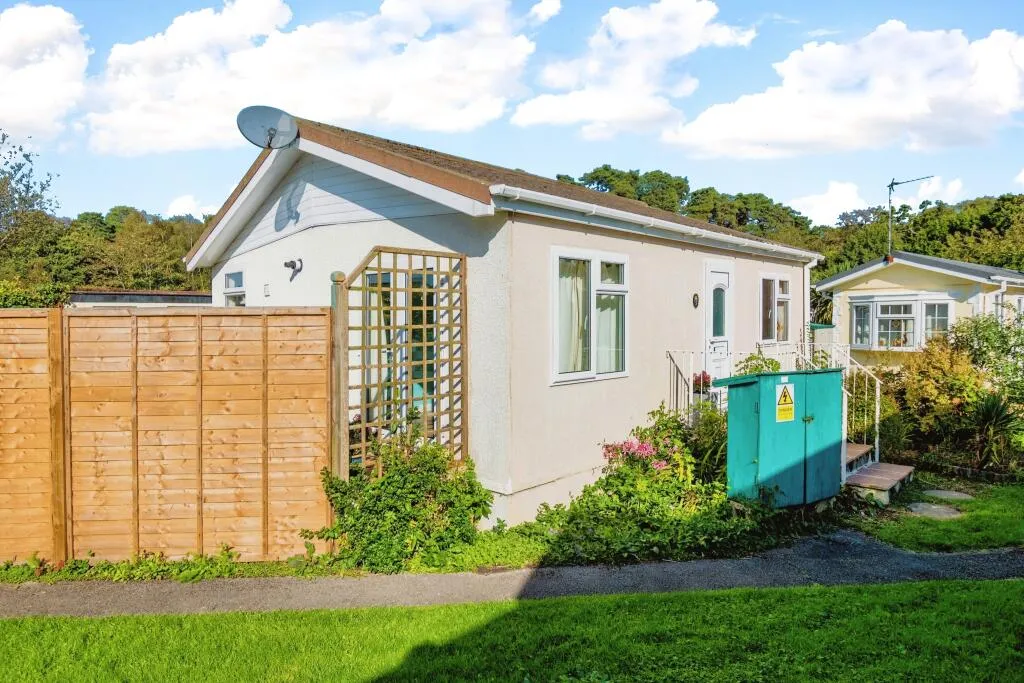 2 bed Park Home