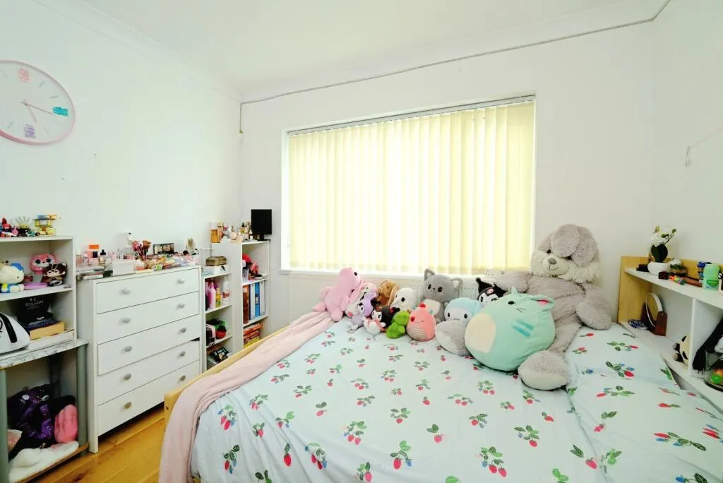 4 bed Detached