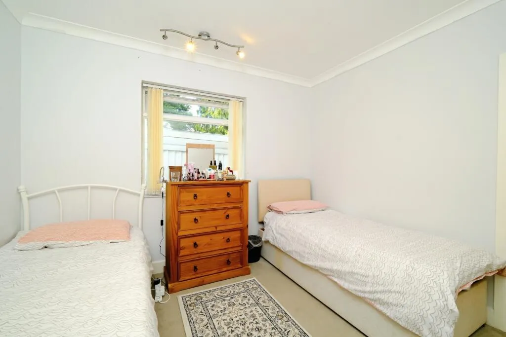 4 bed Detached