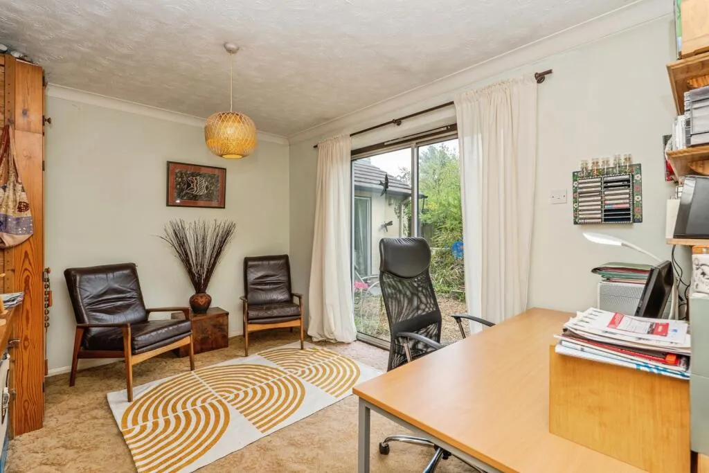 4 bed Detached Bungalow