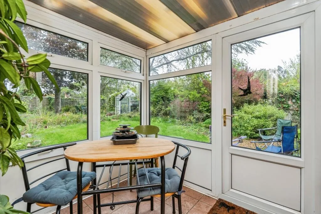 4 bed Detached Bungalow