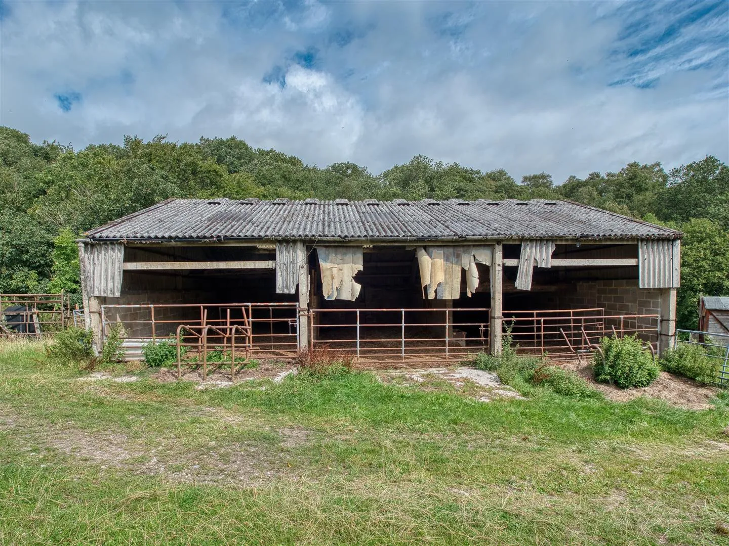 Broom Vale Farm, Dungworth, Bradfield, Sheffield, S6 6HA