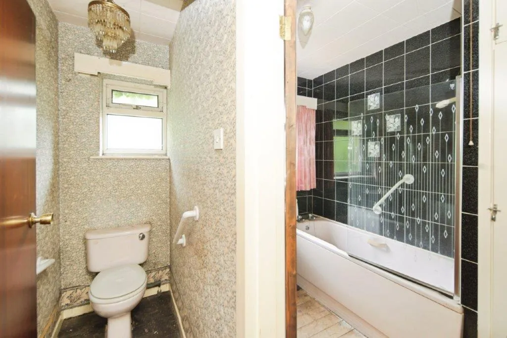 3 bed Semi-Detached
