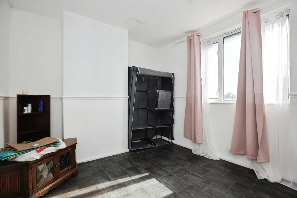 3 bed Terraced