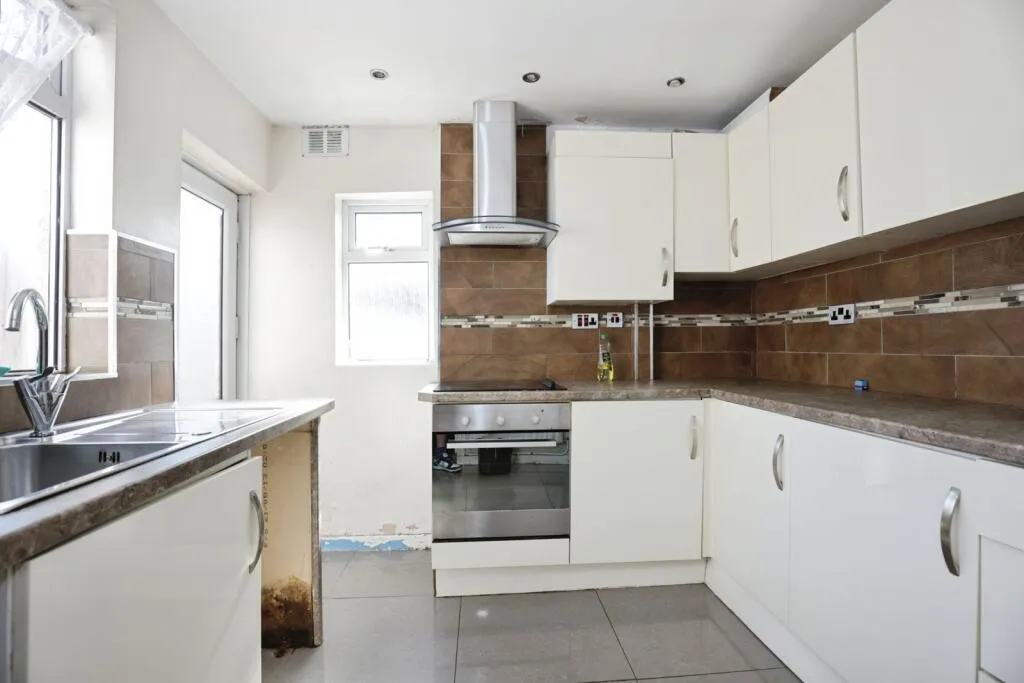 3 bed Terraced